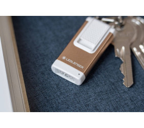 Latarka Ledlenser K4R złota