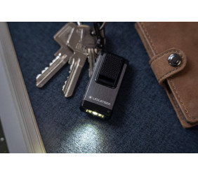 Latarka Ledlenser K4R szara